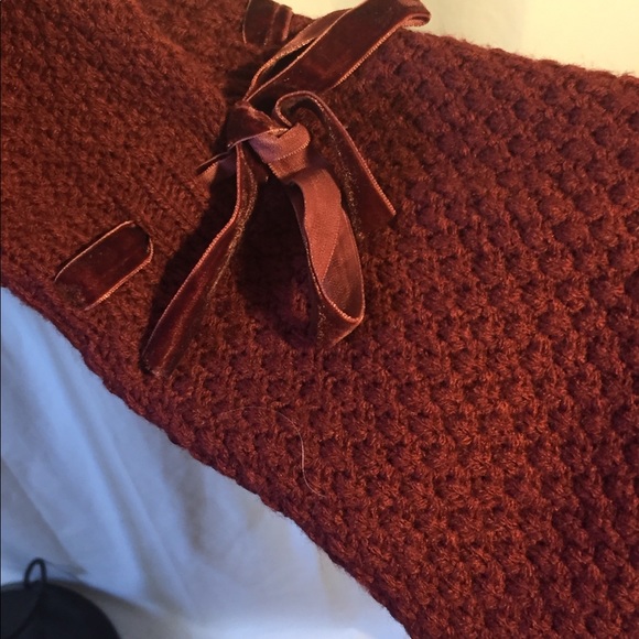 Rue 21 burgundy sweater - size M - Picture 4 of 4